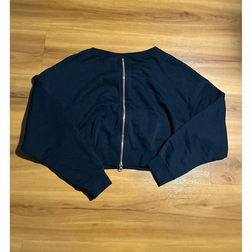 Nike Air Rally Metallic Gold Athletic Crewneck Cropped Pullover Sweatshirt